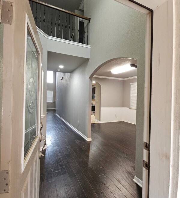 Building Photo - 217 Ranch House Rd