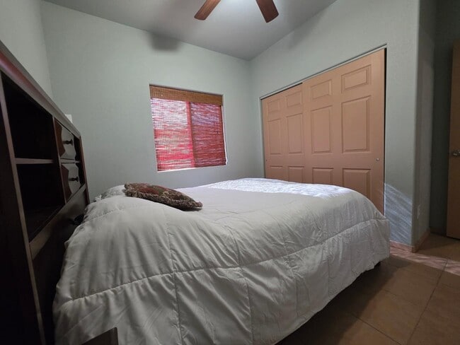 Building Photo - 14324 E 50th Dr