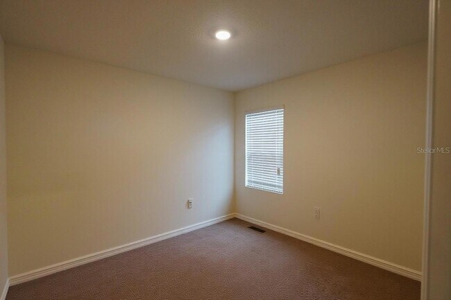 Building Photo - 4214 Roberta Dr