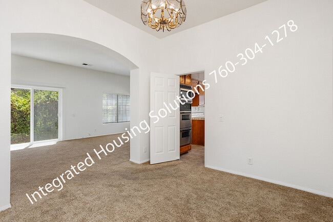 Building Photo - 3841 Violet Glen
