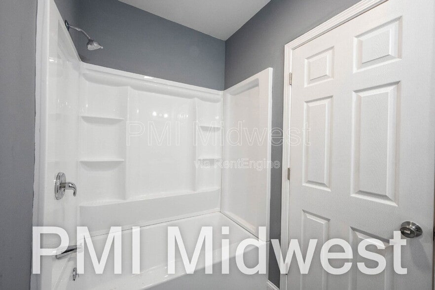 Building Photo - 117 N Colorado Ave