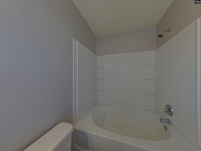 Building Photo - 349 Denman Loop