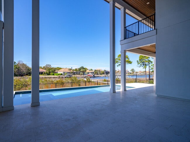 Building Photo - 330 Kelly Plantation Dr