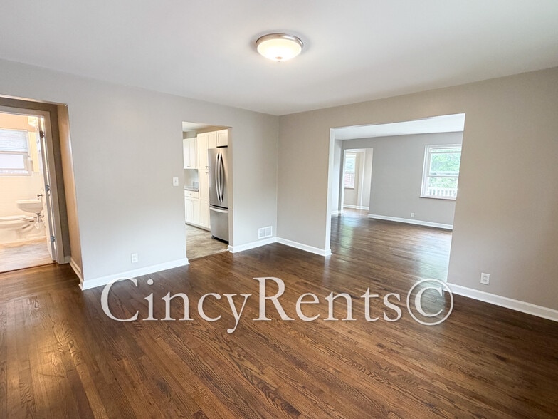 Building Photo - 4105 Paxton Woods Dr