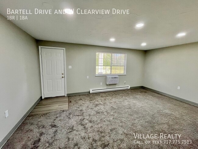 Building Photo - 51 W Clearview Dr