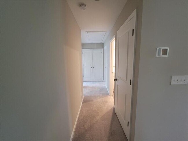 Building Photo - 140 Grey Falcon Ave