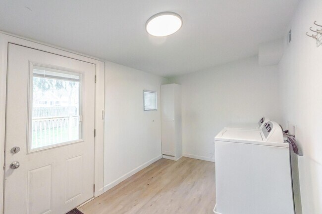 Building Photo - 353 South Morgan Boulevard