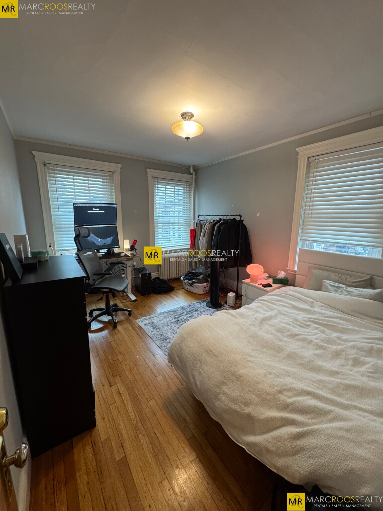 Building Photo - 282 Newbury St