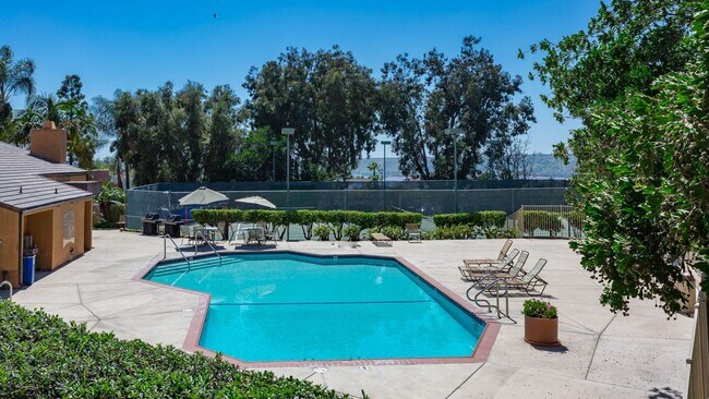 Building Photo - Cute Condo at Mission Trails Villas!