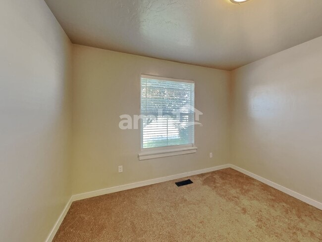 Building Photo - 3091 W Fuji Ct