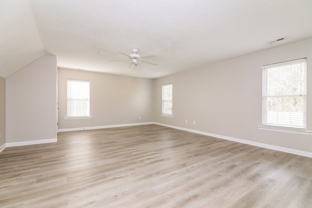 Building Photo - 128 Pondfield Ct