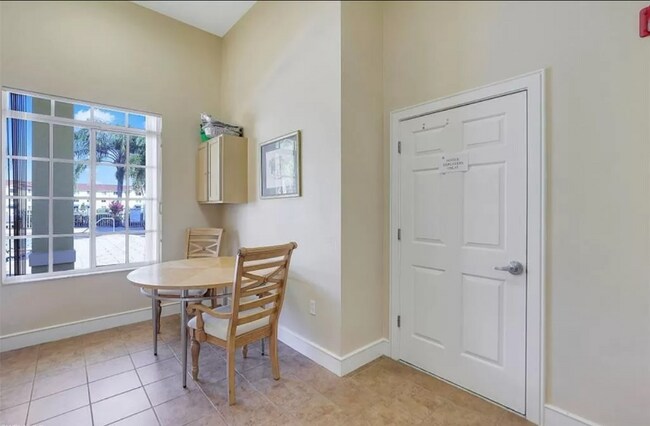 Building Photo - 8298 Key Royal Ln