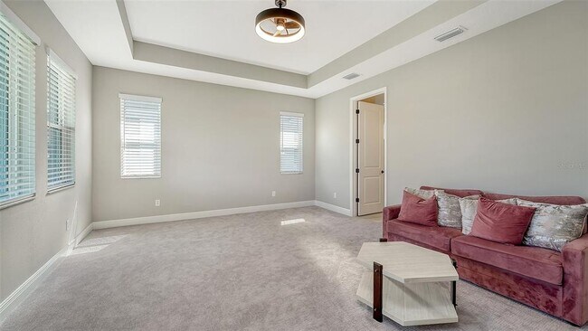 Building Photo - 16905 Sweetwater Village Dr