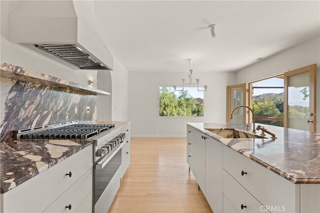 Building Photo - 21500 Arcos Dr