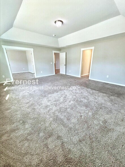 Building Photo - 248 Pilot Bluff Dr