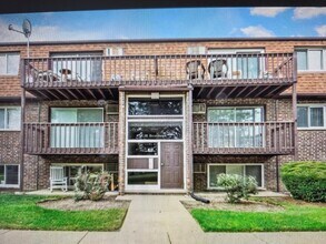 Building Photo - 111 Boardwalk St