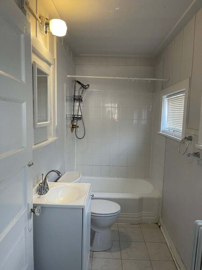 Building Photo - 7400 Rhode Island Ave