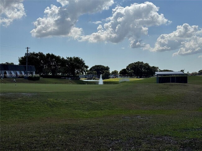 Building Photo - 629 Saxony Pl