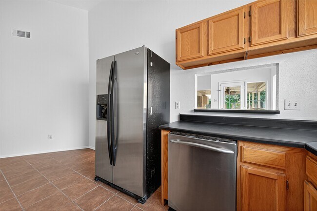 Building Photo - 4726 Hickorygate Dr