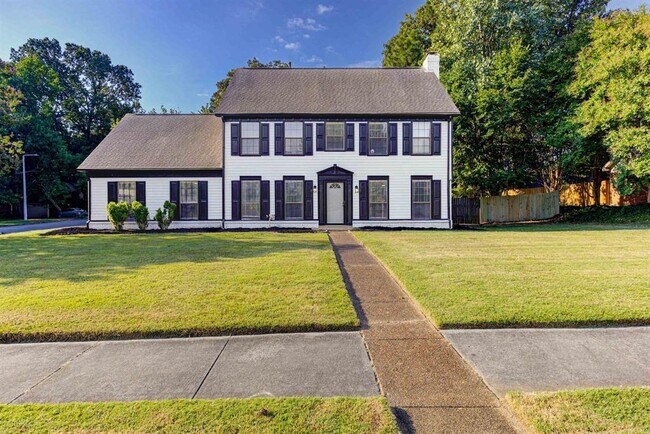 Building Photo - 7801 Autumn Creek Dr