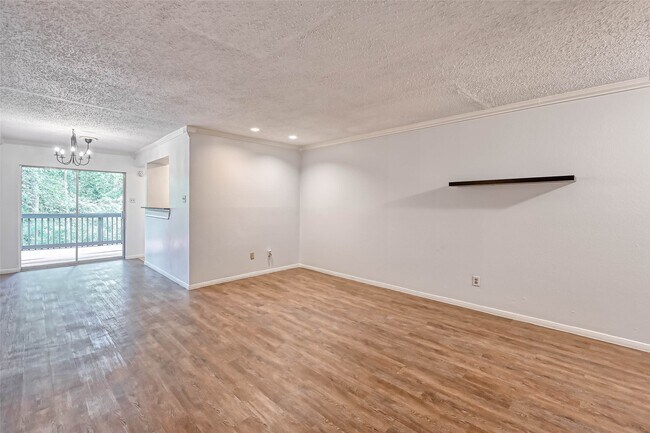 Building Photo - 8277 Kingsbrook Rd