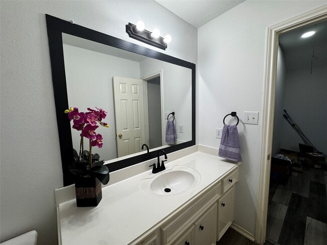 Building Photo - 6319 Sunlit Orchard Dr