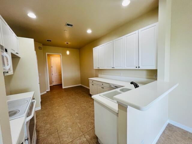 Building Photo - 25 Beechdale Ln
