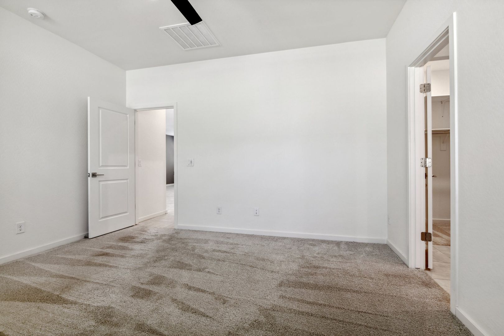 Building Photo - 18666 Puget Ave