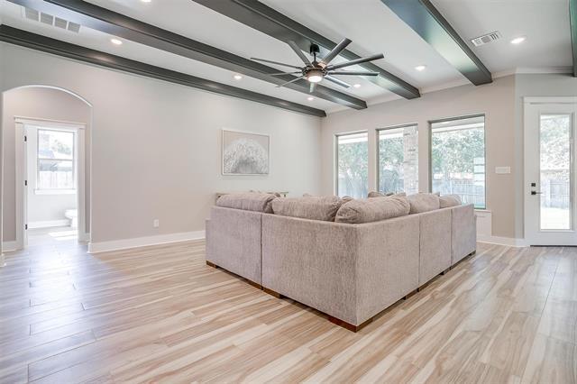 Building Photo - 908 Meadowlark Ln