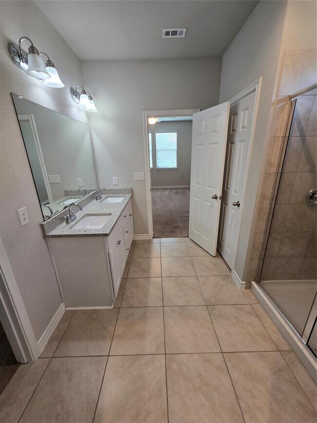 Building Photo - 1305 Eagle Ridge Trail