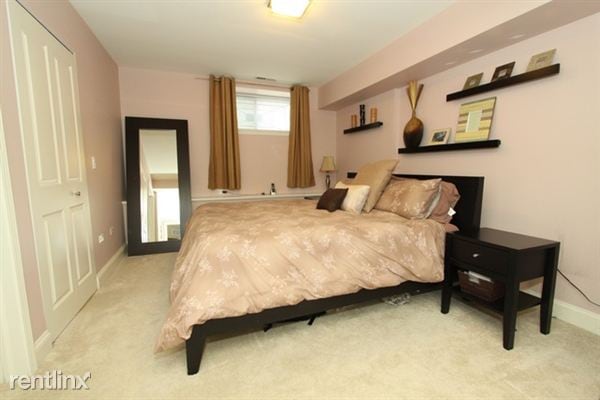 Building Photo - 807 W Lill Ave