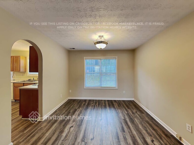 Building Photo - 3640 Garnet Way