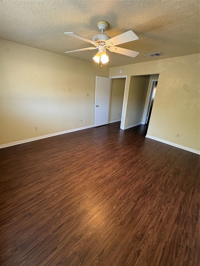 Building Photo - 2309 Pena Cove
