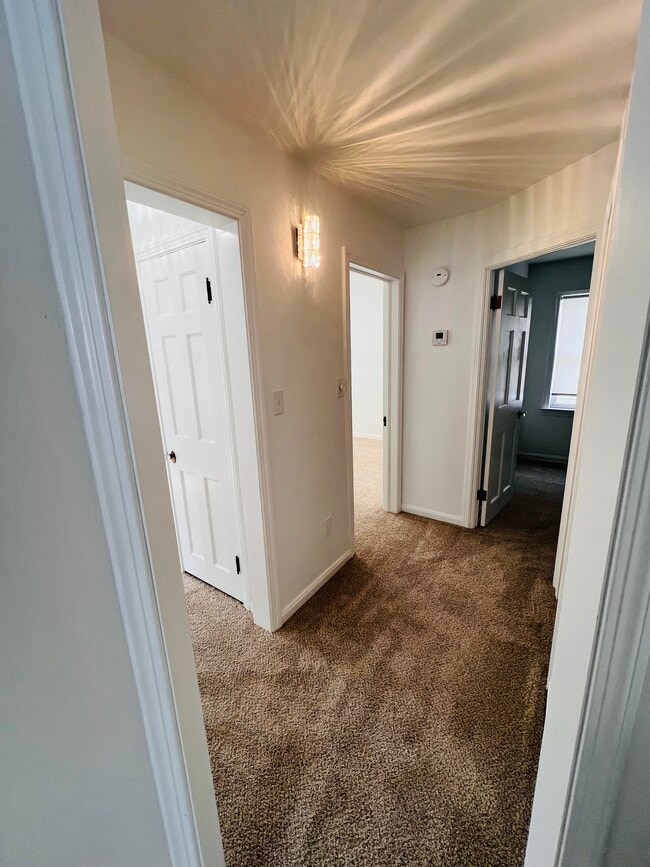 Building Photo - 123 Gould Ave