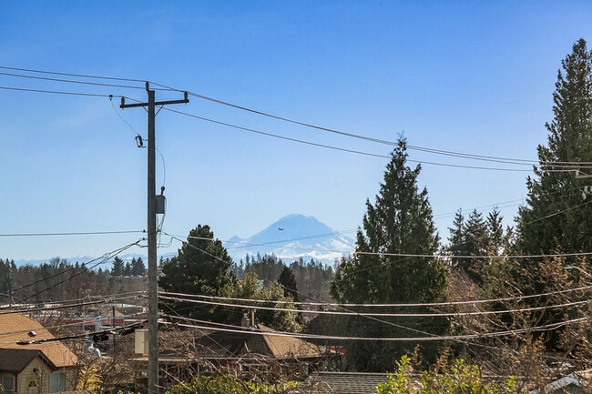 Building Photo - 1822 SW 96th Ln