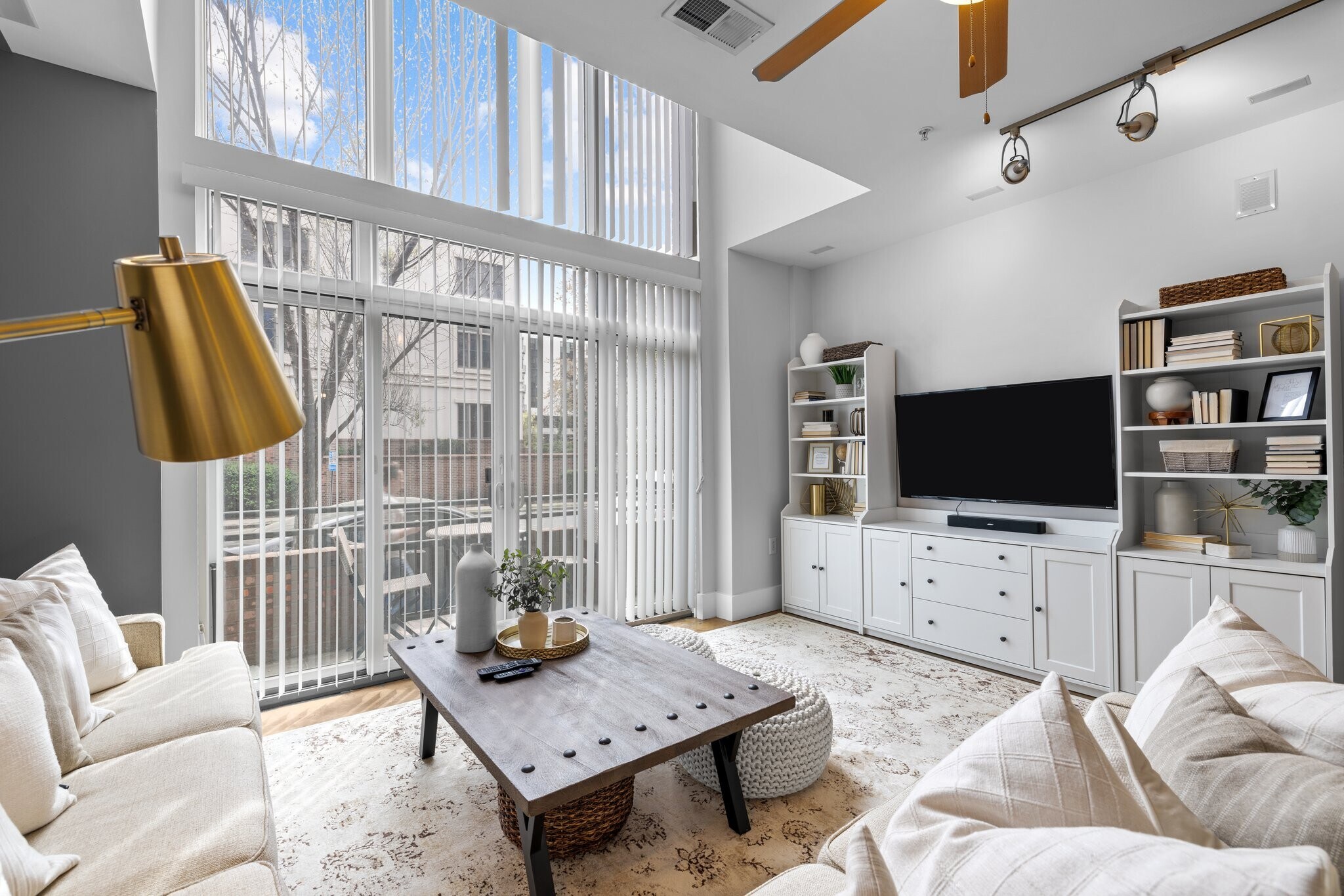 Building Photo - 444 S Blount St