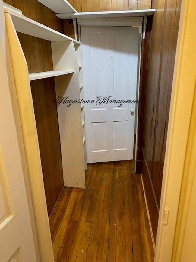 Building Photo - Newly Renovated - Off Street Parking & Fen...