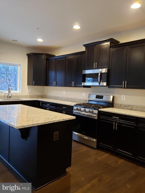 Building Photo - 3639 Duckhorn Way