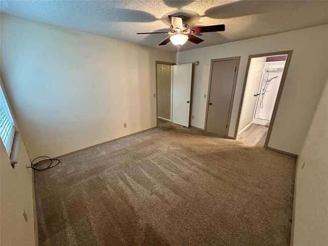 Building Photo - 2221 NE 8th St