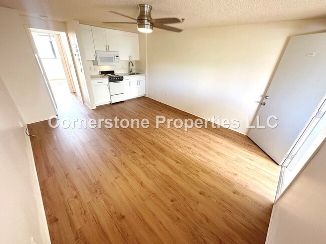 Primary Photo - 2860 Waialae Ave