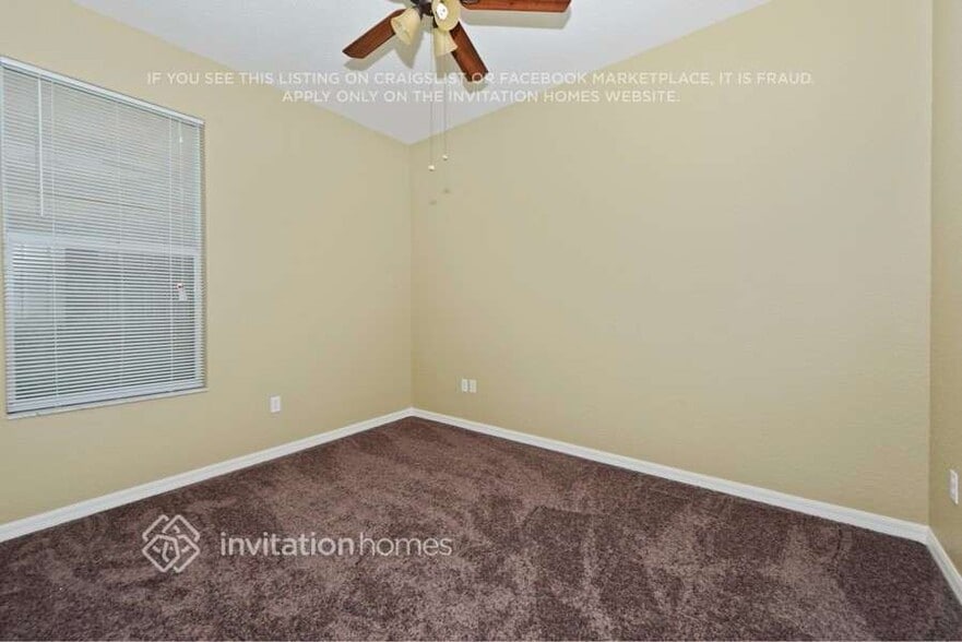 Building Photo - 27042 Firebush Dr