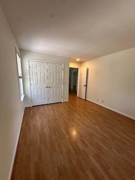 Building Photo - 1808B Ashwood Ave