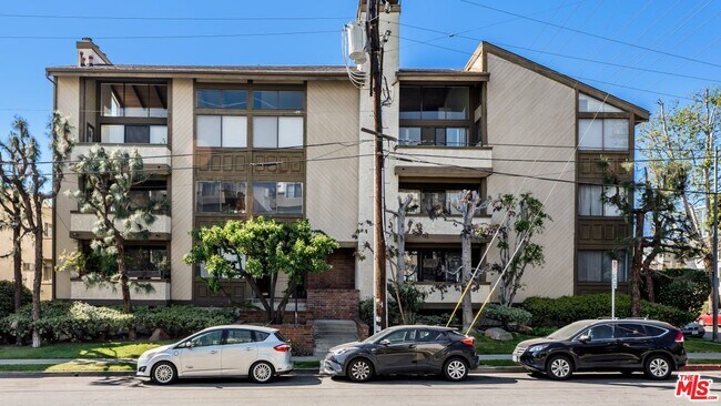 Building Photo - 1505 Purdue Ave