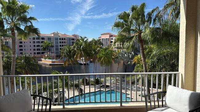 Building Photo - 711 Crandon Blvd