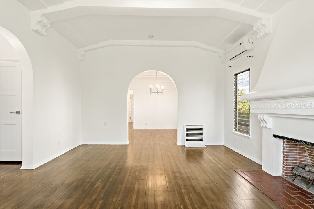 Building Photo - 1773 S Garth Ave