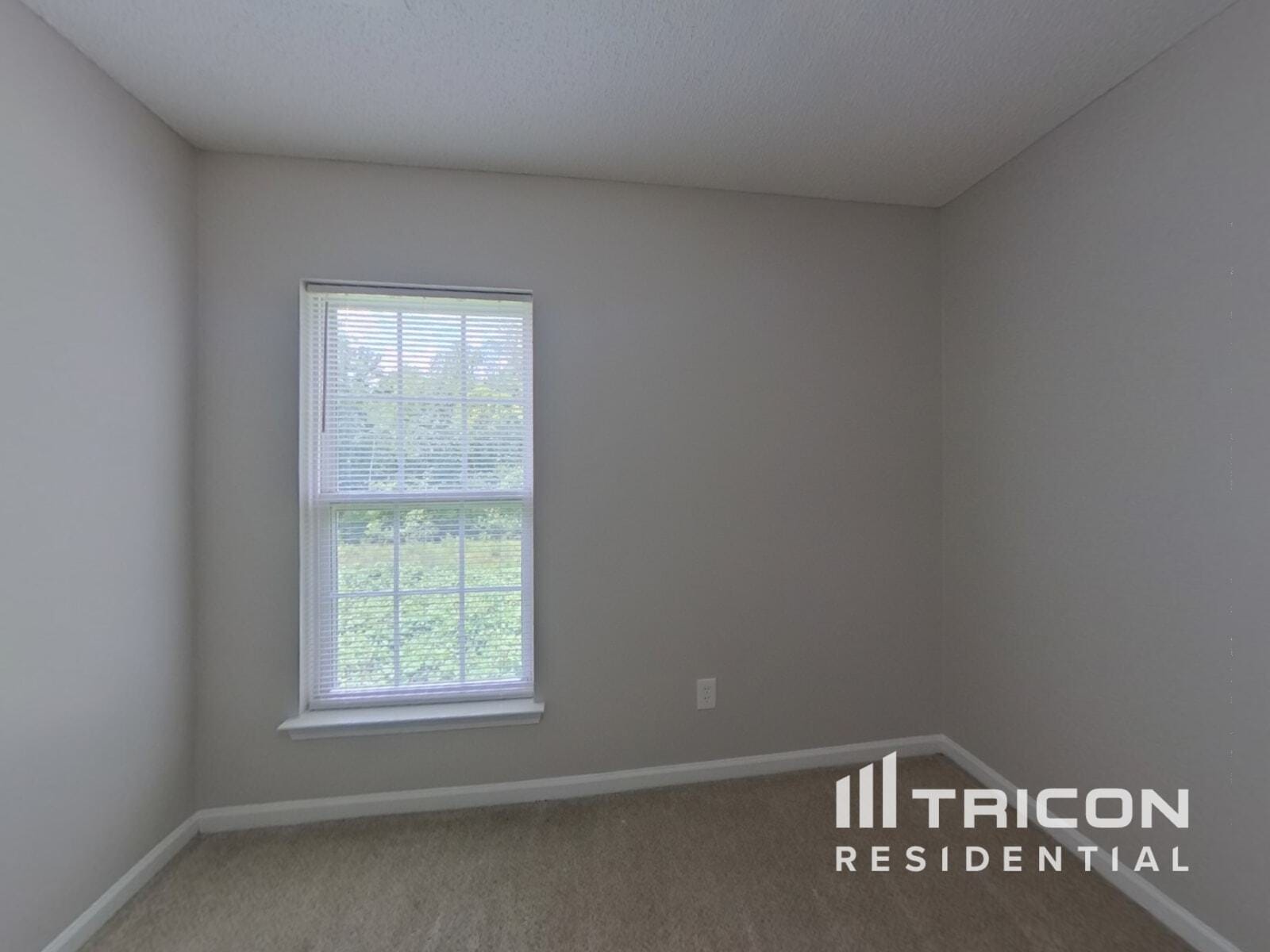 Building Photo - 6303 McIntyre Ridge Dr