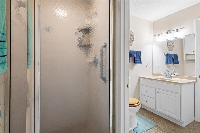 Building Photo - 1300 Seaway Dr