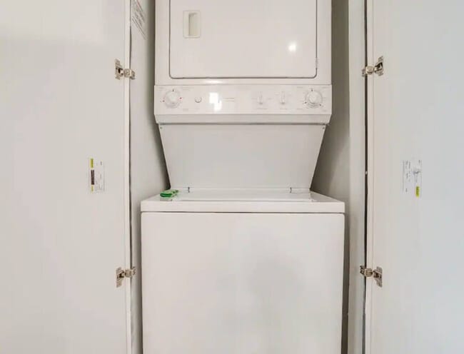 Building Photo - 2901 Indiana St