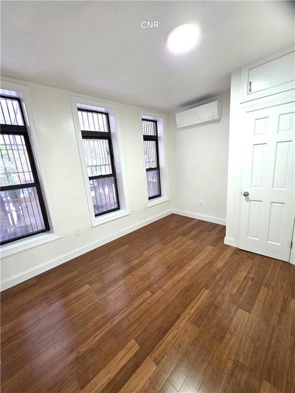 Building Photo - 316 E 94th St