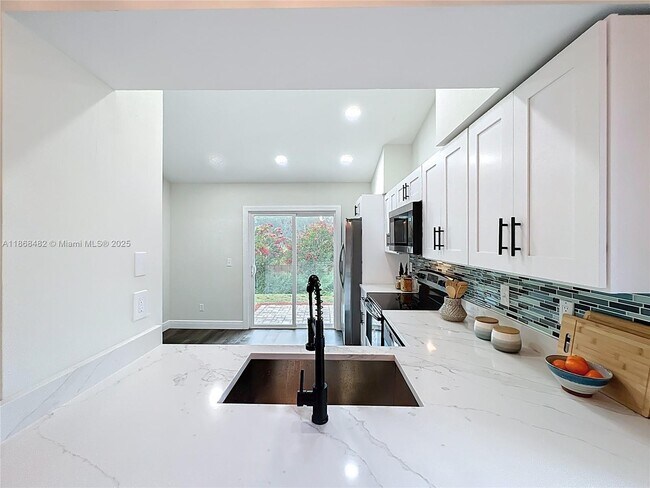 Building Photo - 2160 Churchill Downs Cir